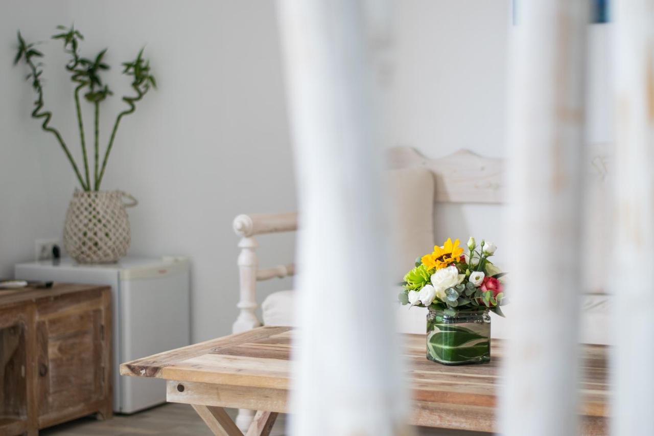 With-Inn Mykonos Suites Тоурлос Экстерьер фото
