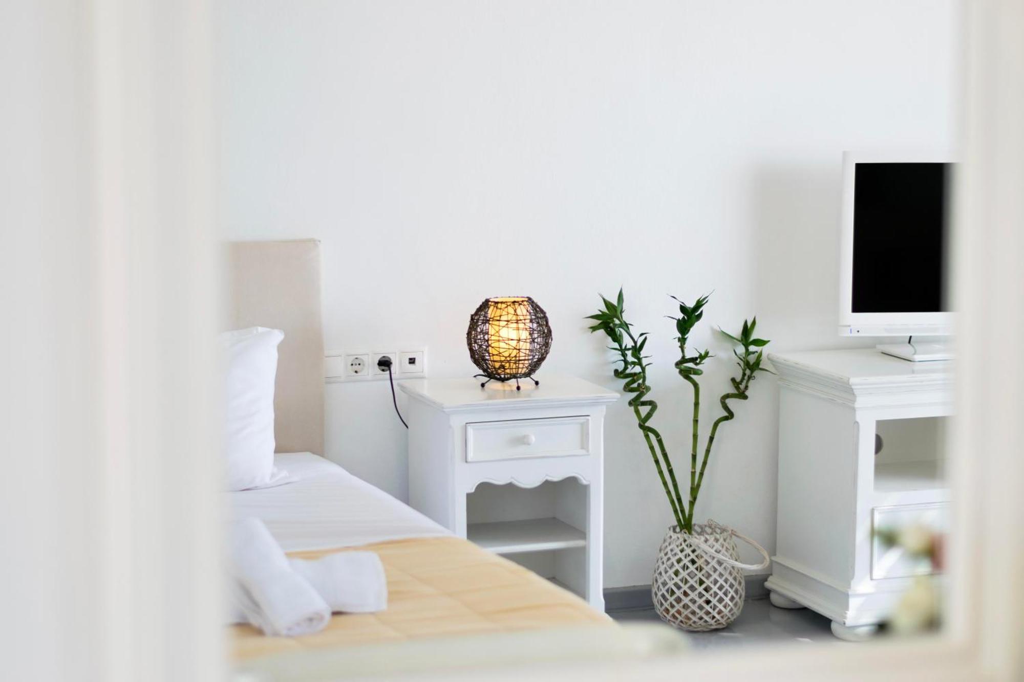 With-Inn Mykonos Suites Тоурлос Экстерьер фото