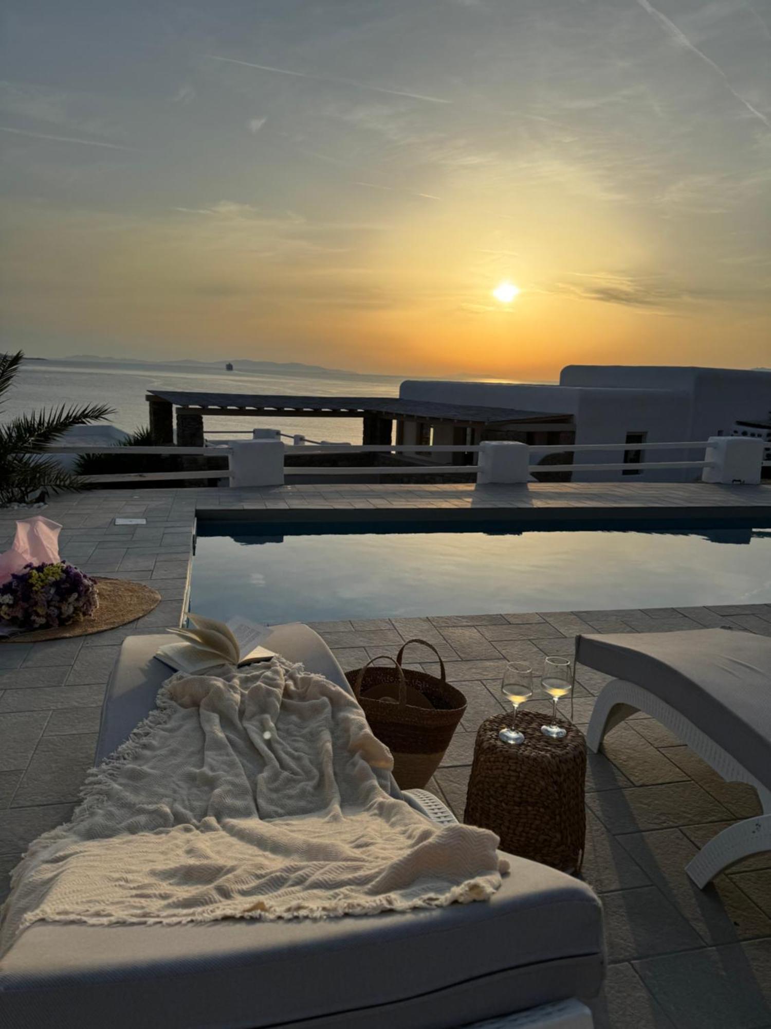With-Inn Mykonos Suites Тоурлос Экстерьер фото