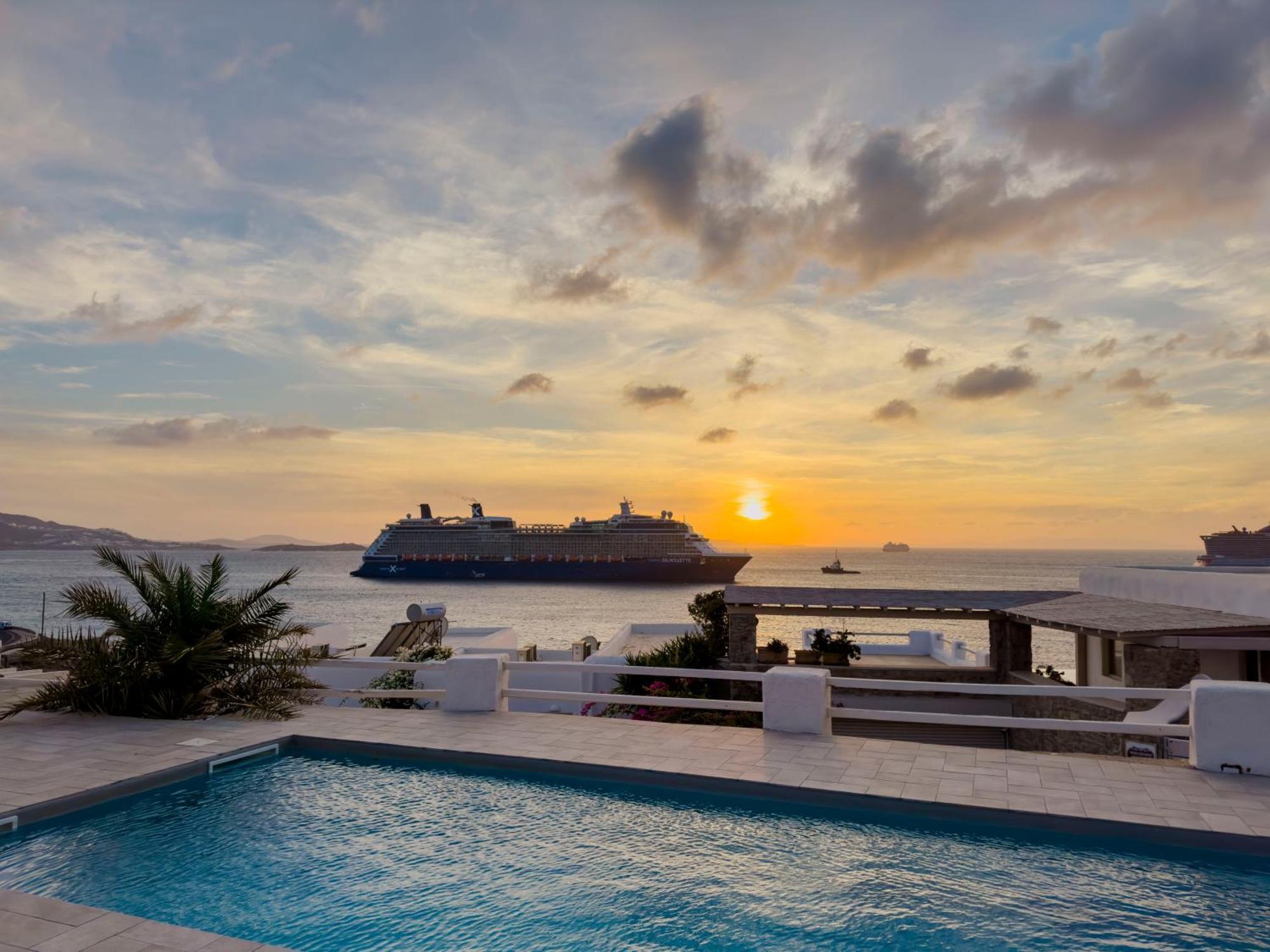 With-Inn Mykonos Suites Тоурлос Экстерьер фото